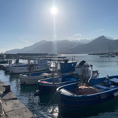 Salerno Casa Vacanze Bagian luar foto