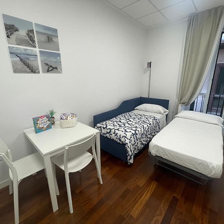 Salerno Casa Vacanze Bagian luar foto