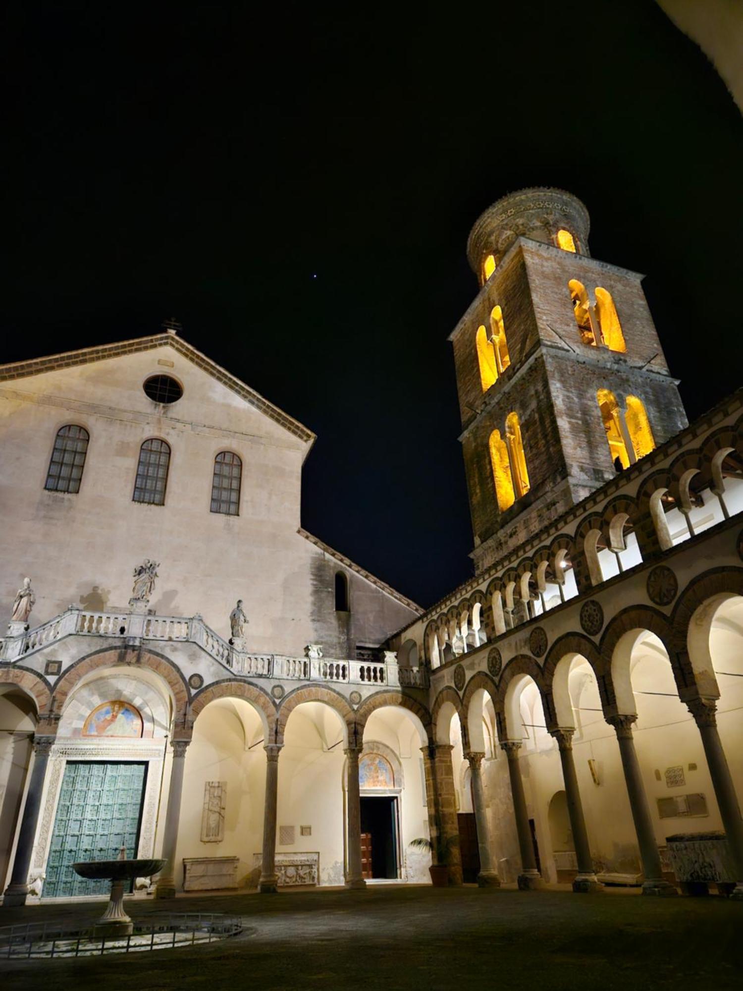 Salerno Casa Vacanze Bagian luar foto