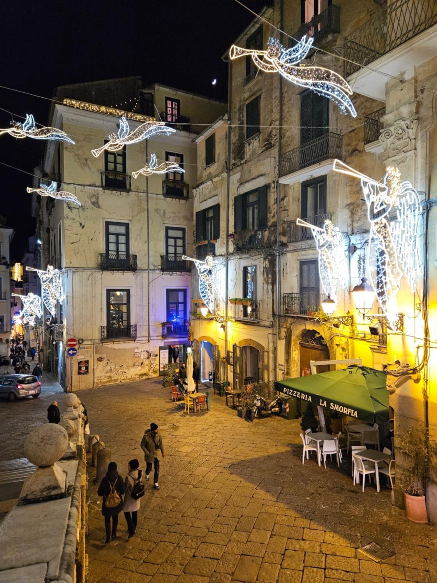 Salerno Casa Vacanze Bagian luar foto