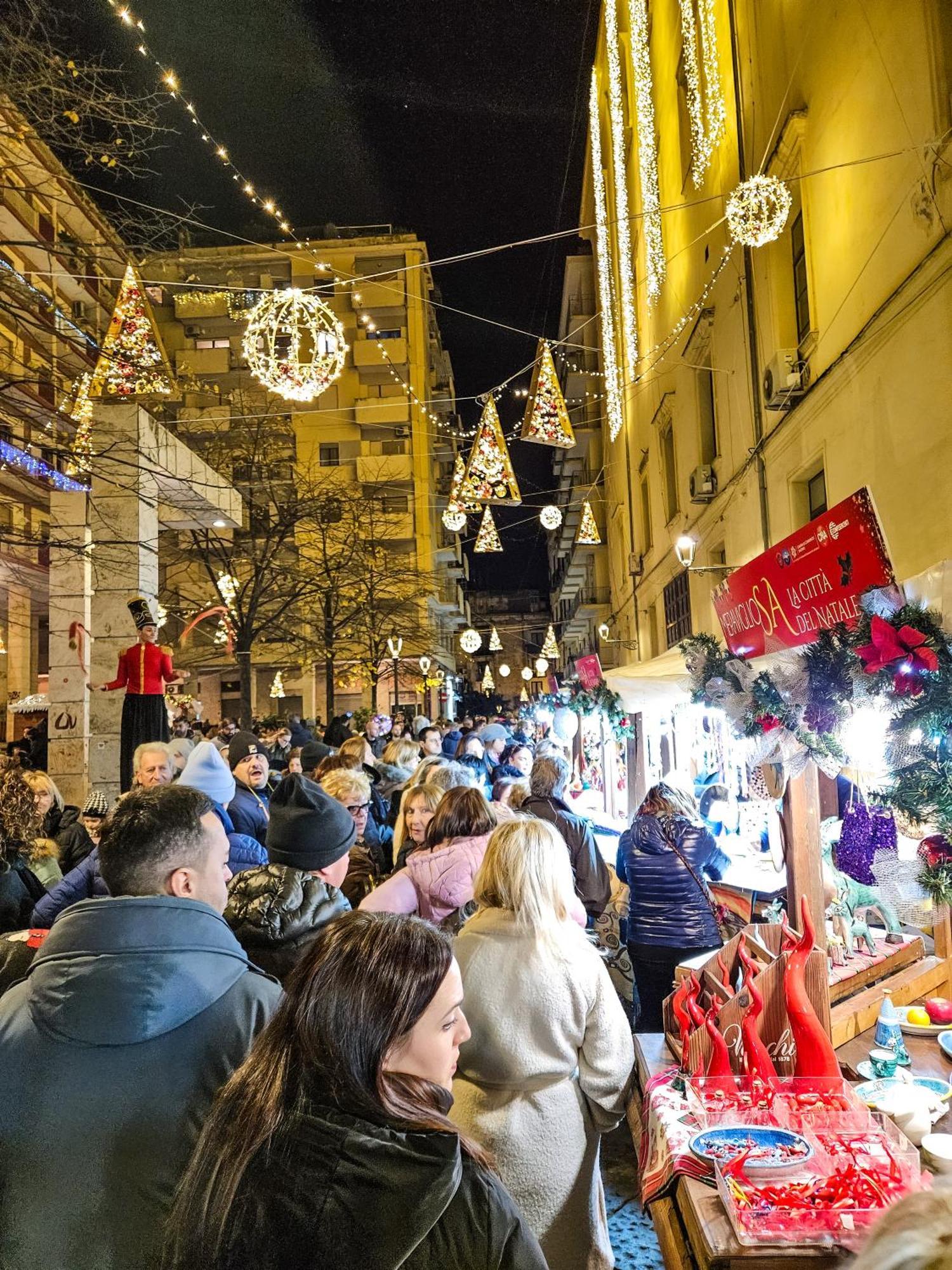 Salerno Casa Vacanze Bagian luar foto